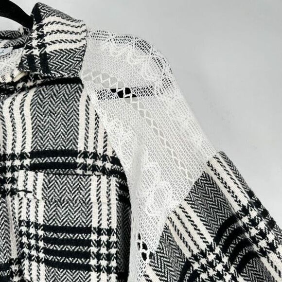 White Birch Black and White Plaid Button-Down Shirt - Picture 6 of 12